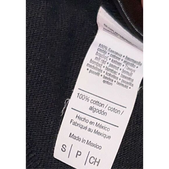 Santa Cruz Shirt Black Cherry Blossum Short Sleeve Cotton Skate Tee Small #70 - Picture 5 of 5